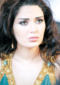 سيرين عبد النور: أنا محظوظة بزوجي لأنه متفاهم جداً!!                صورة رقم 2