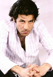 إياد نصار: الوقوف أمام  إياد نصار: الوقوف أمام