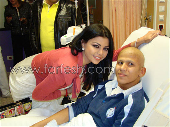 هيفا تزور مستشفى سرطان الأطفال وتبكي!!!    صورة رقم 2