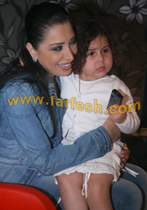 هويدا: لم اتوسل لاحد.. سأكمل لوحدي مع طفلتي!!        صورة رقم 2