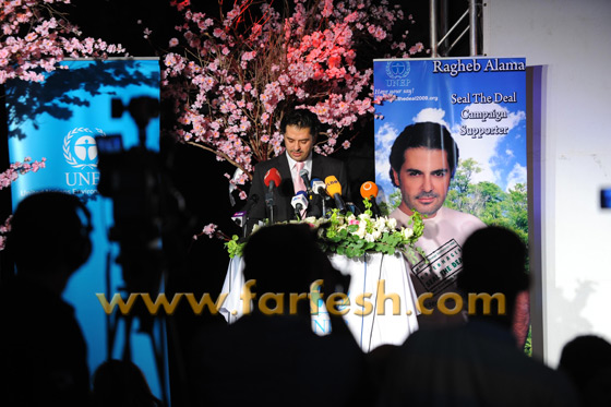 راغب علامة يكافح الخطر البيئيّ!!!  صورة رقم 4 راغب علامة يكافح الخطر البيئيّ!!!  صورة رقم 4