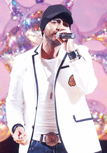 مسلسلات يرصد برنامج النجوم في حفلات الـ