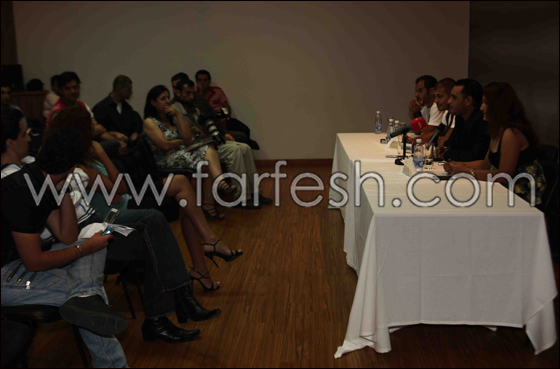 رحيم ينفي خطبته من أليسا  رحيم ينفي خطبته من أليسا