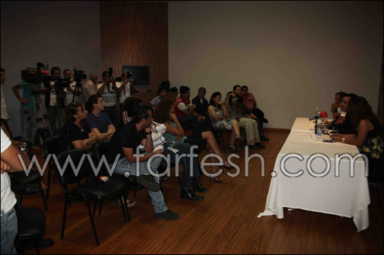 رحيم ينفي خطبته من أليسا  رحيم ينفي خطبته من أليسا