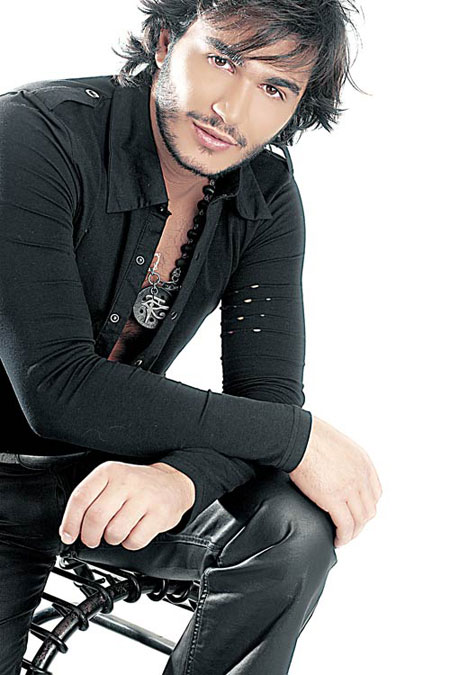 جورج الراسي: لم أحقّق النجومية بعد وما زلت في البداية!!                صورة رقم 4 جورج الراسي: لم أحقّق النجومية بعد وما زلت في البداية!!                صورة رقم 4