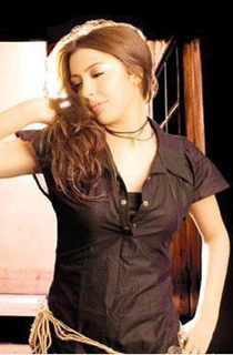 جنات: أذني تربت على أغاني مطربي الزمن                صورة رقم 3 جنات: أذني تربت على أغاني مطربي الزمن                صورة رقم 3