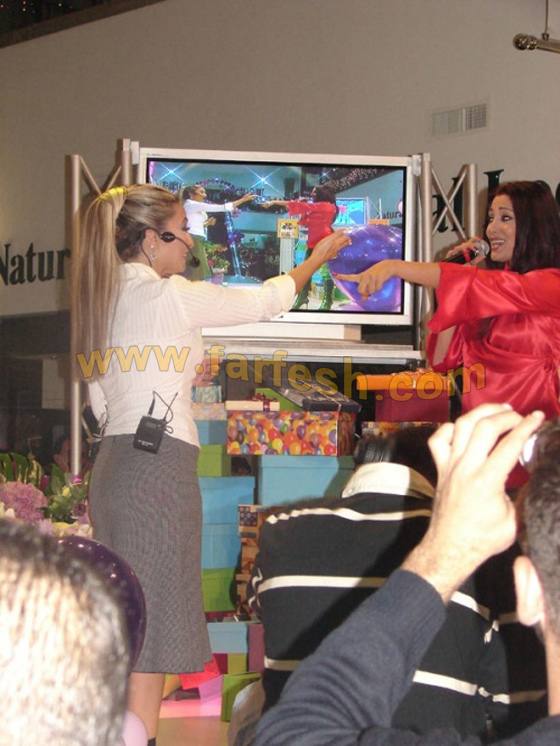 معقول.. مايا نصري سعيدة بكراهية الجمهور لها!!!   صورة رقم 5 معقول.. مايا نصري سعيدة بكراهية الجمهور لها!!!   صورة رقم 5