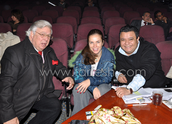 مسلسلات يعرض كواليس أولى العروض المسرحية لنيكول   صورة رقم 5 مسلسلات يعرض كواليس أولى العروض المسرحية لنيكول   صورة رقم 5