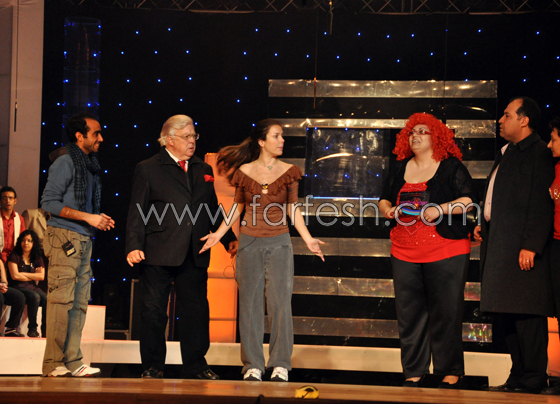 مسلسلات يعرض كواليس أولى العروض المسرحية لنيكول   صورة رقم 4 مسلسلات يعرض كواليس أولى العروض المسرحية لنيكول   صورة رقم 4