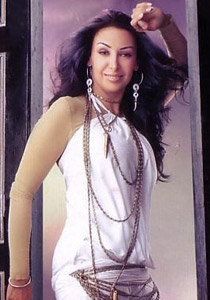 شاهيناز تعود للفن بعد اعتزالها وارتداء الحجاب!!                صورة رقم 1