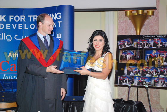 مسلسلات يشارك جامعة كامبريدج حفل تكريم النجوم والنجمات  صورة رقم 2