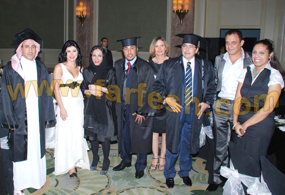 مسلسلات يشارك جامعة كامبريدج حفل تكريم النجوم والنجمات  صورة رقم 3