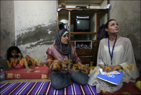 أنجلينا جولي وبراد بيت يرعيان شؤون اللآجئين في سوريا    صورة رقم 7 أنجلينا جولي وبراد بيت يرعيان شؤون اللآجئين في سوريا    صورة رقم 7