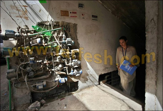 أنجلينا جولي وبراد بيت يرعيان شؤون اللآجئين في سوريا    صورة رقم 11 أنجلينا جولي وبراد بيت يرعيان شؤون اللآجئين في سوريا    صورة رقم 11