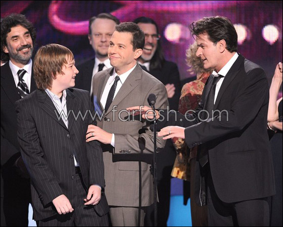 حتّى النجوم يؤذون زوجاتهم.. اعتقال الممثل تشارلي شين!   صورة رقم 4 حتّى النجوم يؤذون زوجاتهم.. اعتقال الممثل تشارلي شين!   صورة رقم 4