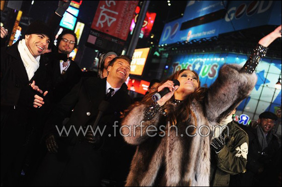 مسلسلات يعرض لكم كيف الهبت لوبيز جمهورها ليلة رأس السنة   صورة رقم 1