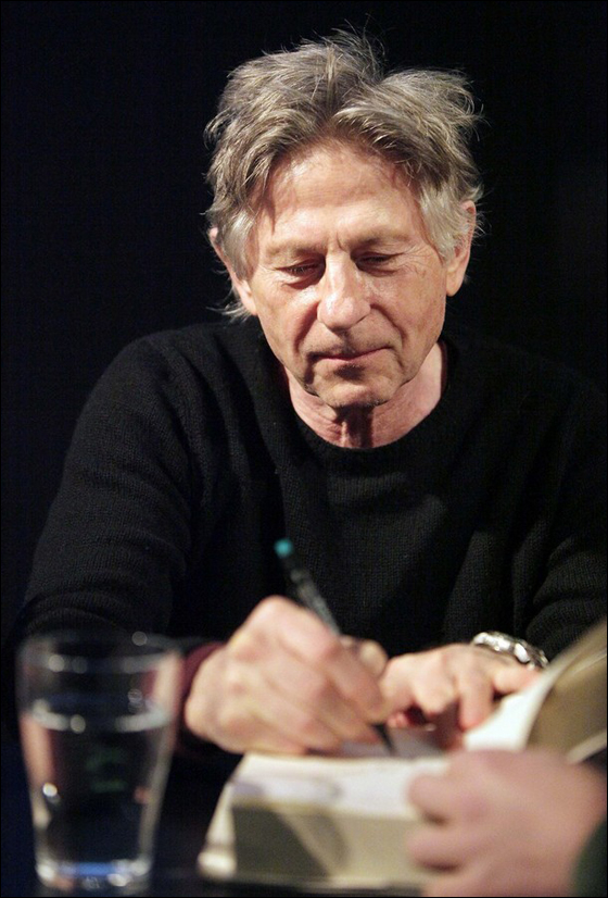 مخرج عالمي اغتصب فتاة عمرها 13 سنة قبل 30 عامًا!!    صورة رقم 6 مخرج عالمي اغتصب فتاة عمرها 13 سنة قبل 30 عامًا!!    صورة رقم 6