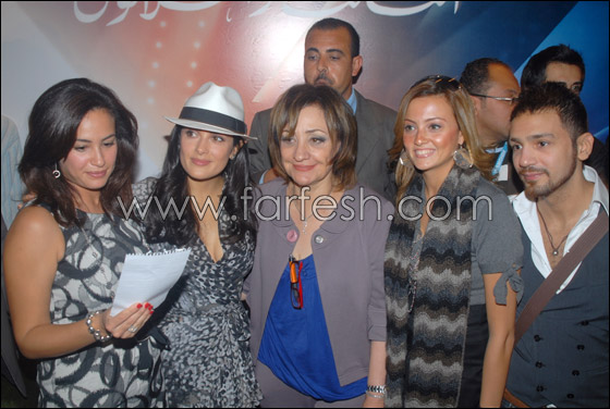 سلمى حايك تزور الاهرامات ويقع في غرامها رجلا في السبعين  صورة رقم 5 سلمى حايك تزور الاهرامات ويقع في غرامها رجلا في السبعين  صورة رقم 5