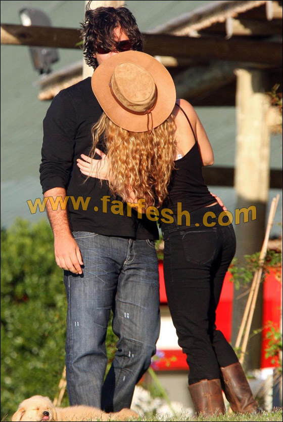 شاكيرا تحصل على جائزة بامبي  صورة رقم 12 شاكيرا تحصل على جائزة بامبي  صورة رقم 12