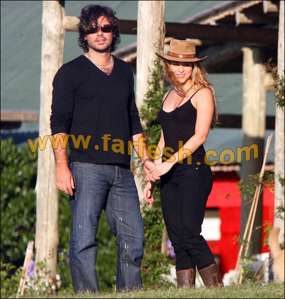 شاكيرا تحصل على جائزة بامبي  صورة رقم 3 شاكيرا تحصل على جائزة بامبي  صورة رقم 3