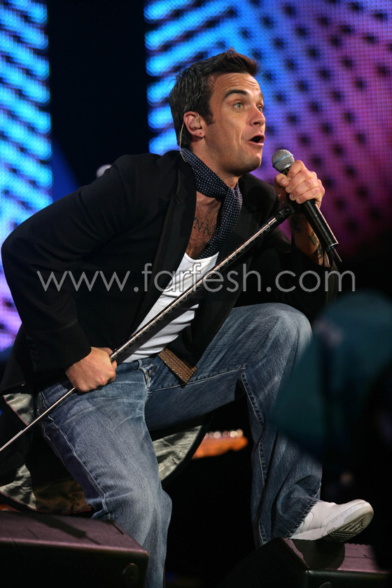 تكريم المغني العالمي المحبوب روبي ويليامز  صورة رقم 7