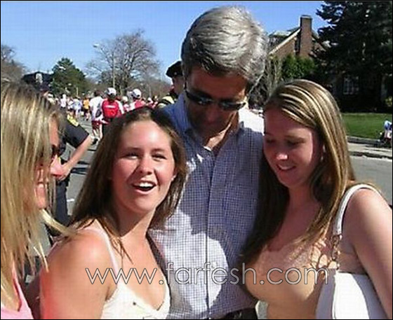 صور للمشاهير وهم يحدقون بثدايا جميلات هوليوود   صورة رقم 6 صور للمشاهير وهم يحدقون بثدايا جميلات هوليوود   صورة رقم 6