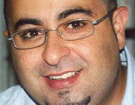 اعتصام في حي الشيخ جراح بمشاركة شخصيات وطنية وأجانب صورة رقم 1 اعتصام في حي الشيخ جراح بمشاركة شخصيات وطنية وأجانب صورة رقم 1