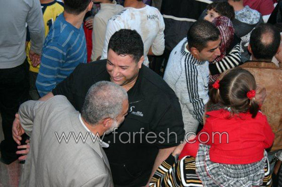 كفركنا تستقبل حجاج بيت الله الحرام بالورود صورة رقم 4 كفركنا تستقبل حجاج بيت الله الحرام بالورود صورة رقم 4