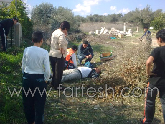 شركة الجباية بتسوريت تداهم منزلا في كفركنا وتعتدي على العائلة صورة رقم 1 شركة الجباية بتسوريت تداهم منزلا في كفركنا وتعتدي على العائلة صورة رقم 1