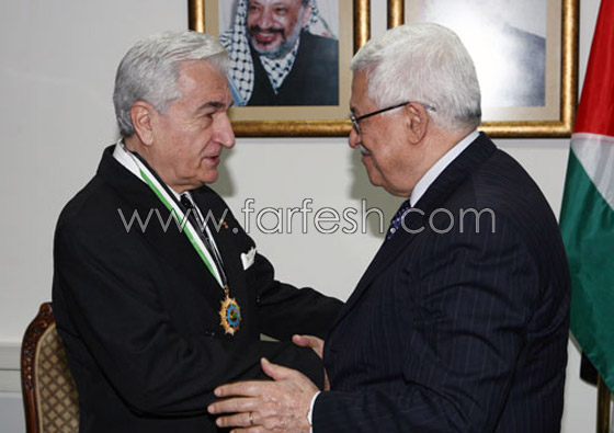 تقليد السفير التركي وسام نجمة القدس صورة رقم 1 تقليد السفير التركي وسام نجمة القدس صورة رقم 1