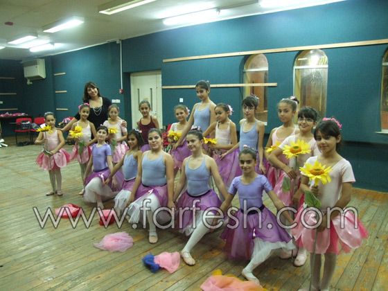 الفنانة أمل مرقس تبدع أمام اطفال الناصرة  صورة رقم 8 الفنانة أمل مرقس تبدع أمام اطفال الناصرة  صورة رقم 8