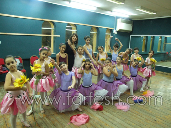 الفنانة أمل مرقس تبدع أمام اطفال الناصرة  صورة رقم 10 الفنانة أمل مرقس تبدع أمام اطفال الناصرة  صورة رقم 10