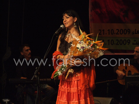 الفنانة أمل مرقس تبدع أمام اطفال الناصرة  صورة رقم 14 الفنانة أمل مرقس تبدع أمام اطفال الناصرة  صورة رقم 14