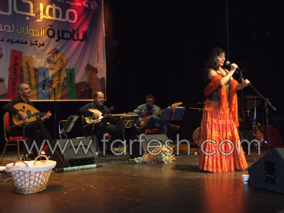 الفنانة أمل مرقس تبدع أمام اطفال الناصرة  صورة رقم 19 الفنانة أمل مرقس تبدع أمام اطفال الناصرة  صورة رقم 19