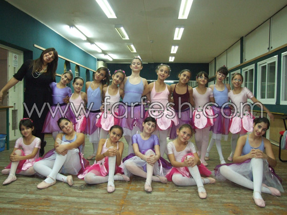 الفنانة أمل مرقس تبدع أمام اطفال الناصرة  صورة رقم 23 الفنانة أمل مرقس تبدع أمام اطفال الناصرة  صورة رقم 23