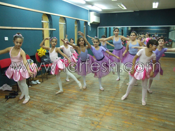 الفنانة أمل مرقس تبدع أمام اطفال الناصرة  صورة رقم 26 الفنانة أمل مرقس تبدع أمام اطفال الناصرة  صورة رقم 26