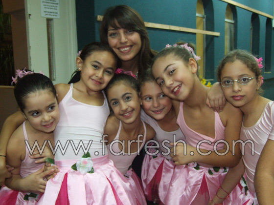 الفنانة أمل مرقس تبدع أمام اطفال الناصرة  صورة رقم 32 الفنانة أمل مرقس تبدع أمام اطفال الناصرة  صورة رقم 32