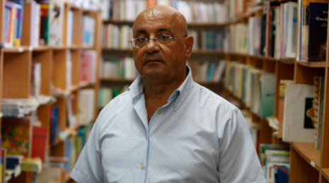وأخيرا السماح باستيراد الكتب من الدول العربية المعادية لإسرائيل صورة رقم 1 وأخيرا السماح باستيراد الكتب من الدول العربية المعادية لإسرائيل صورة رقم 1