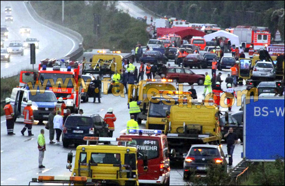 259 سيارة و66 جريحا في حادث واحد   صورة رقم 4