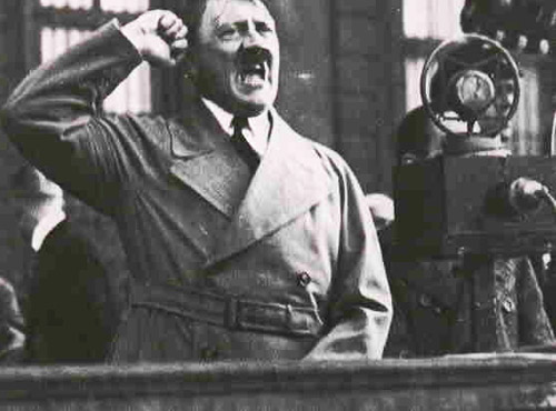 هتلر لم ينتحر عام 1945 بل فر من برلين صورة رقم 3 هتلر لم ينتحر عام 1945 بل فر من برلين صورة رقم 3