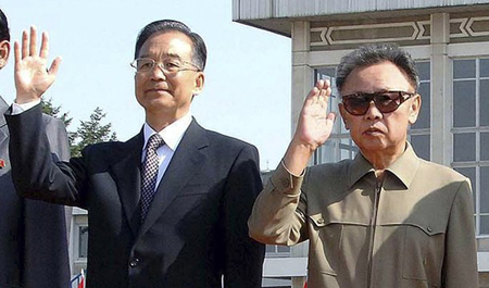زعيم كوريا يعاني من فوبيا الطيران ويمتلك 6 قطارات ملوكية  صورة رقم 3
