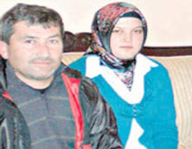 بسبب حجابها.. أجبروها على النزول من حافلة المدرسة صورة رقم 1 بسبب حجابها.. أجبروها على النزول من حافلة المدرسة صورة رقم 1