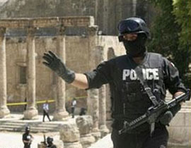 شرطي أردني يحاول الانتحار ويطلب تغطية الحدث إعلامياً صورة رقم 1