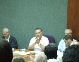 اجتماع طارئ في بلدية الناصرة صورة رقم 1