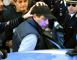 اعتقال أحد أكبر زعماء المافيا في إيطاليا   صورة رقم 1