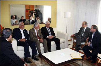 الرئيس عباس يجتمع مع زعماء الجالية اليهودية بالبرازيل صورة رقم 1