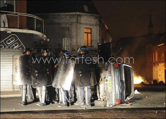 الفنانون المصريون يدينون تصرفات الجزائر    صورة رقم 2 الفنانون المصريون يدينون تصرفات الجزائر    صورة رقم 2