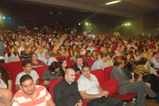 نانسي حوا تفوز بمسابقة 