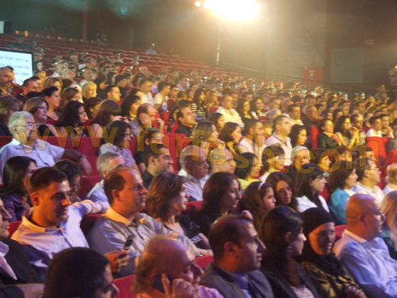 نانسي حوا تفوز بمسابقة 