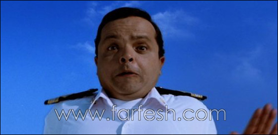 مهاجمة محمد هنيدي لاستحمامه مع 